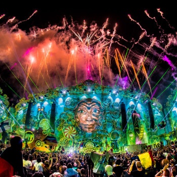 tomorrowworld2015mainstage